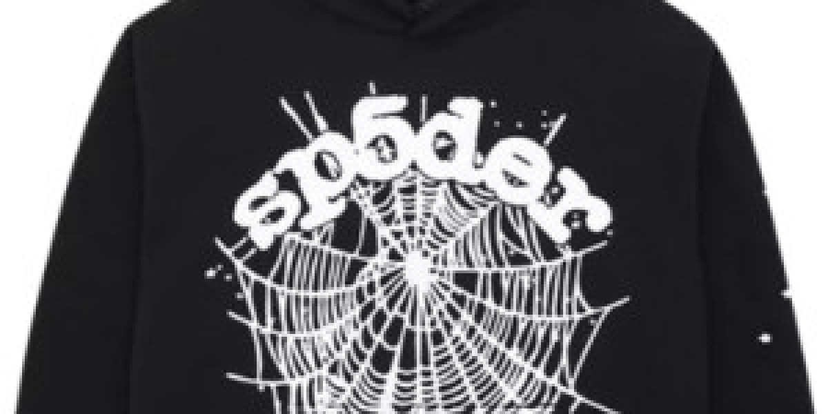 SP5DER Essentials: Must-Have Streetwear Pieces